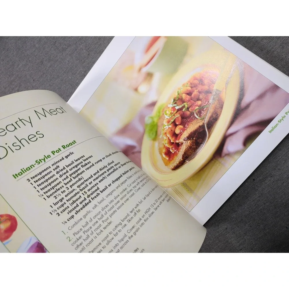 2005 The Slow Cooker Bible Favorite Brand‎ Name Recipes VTG Hardcover VERY GOOD